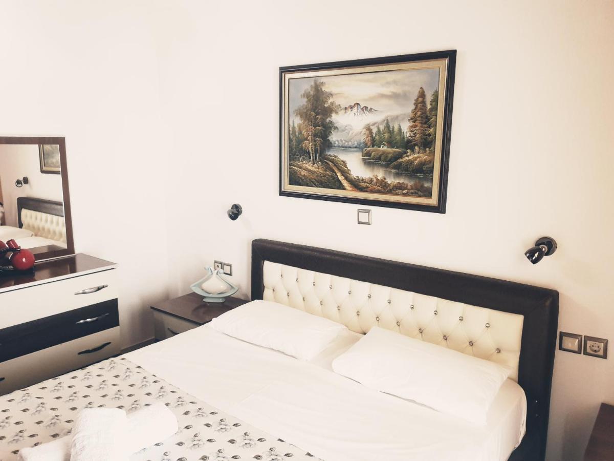Apartment Rina Sarandë Buitenkant foto
