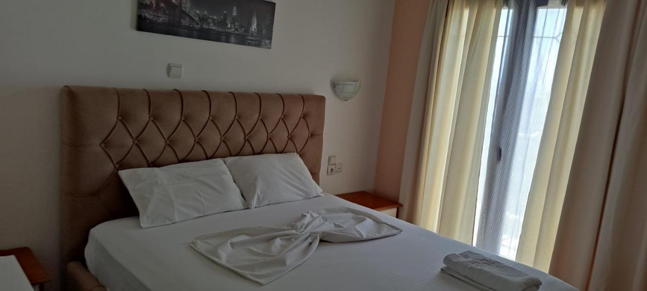 Apartment Rina Sarandë Buitenkant foto
