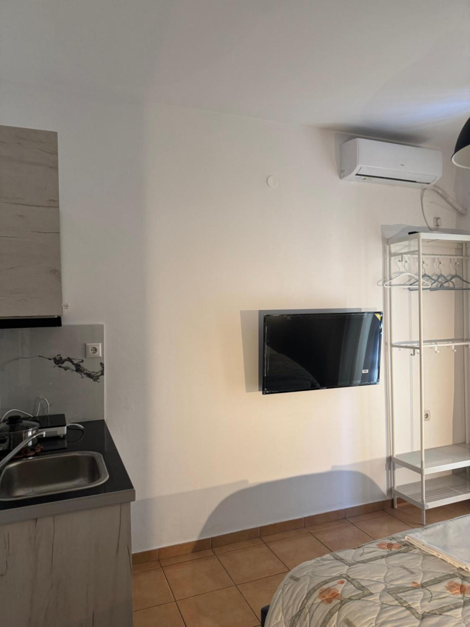 Apartment Rina Sarandë Buitenkant foto
