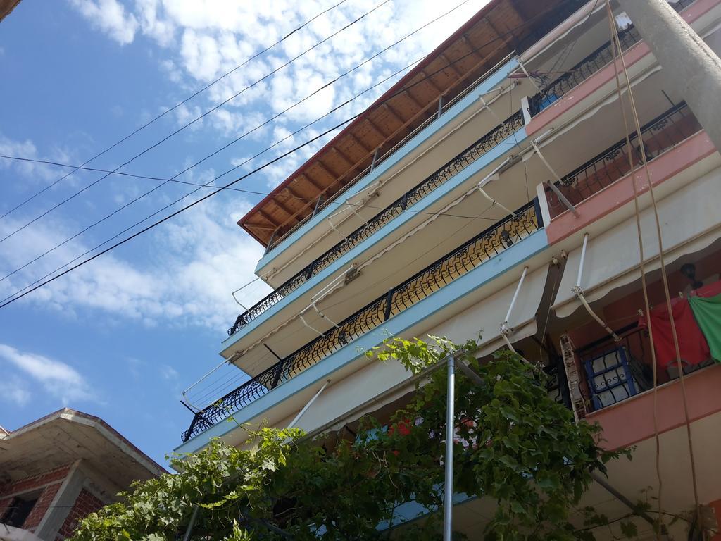 Apartment Rina Sarandë Buitenkant foto